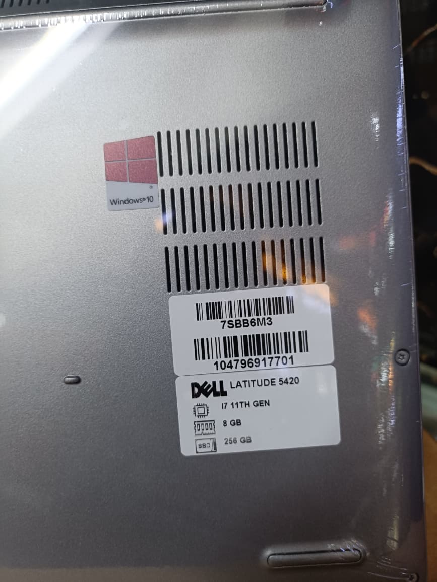 NEW LAPTOP DELL LATITUDE 5420 INTEL CORE I7 11TH GENERATION 8GB RAM 256 SSD WINDOWS 11 6MONTH OF WARANT 12.6 '' DISPLAY