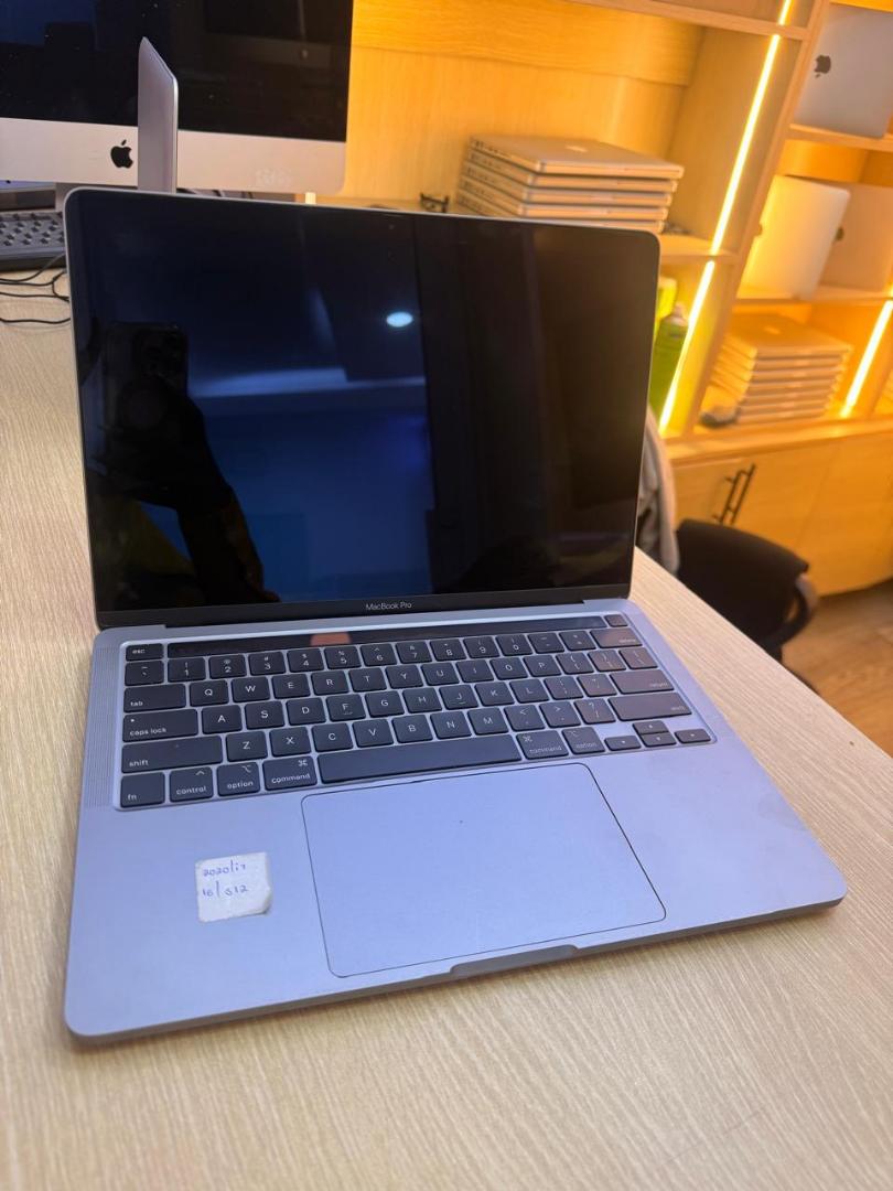 GRADE A EX UK LAPTOPS MACBOOK PRO 2012 8GB RAM 256GB SSD CORE I5 13.3 INCH DISPLAY WITH SIX MONTH WARRANTY