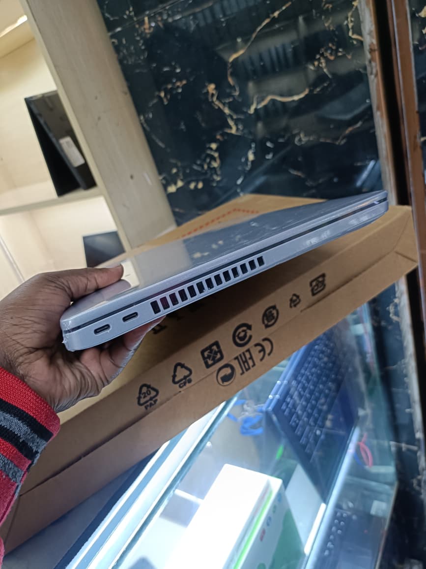 NEW LAPTOP DELL LATITUDE 5420 INTEL CORE I7 11TH GENERATION 8GB RAM 256 SSD WINDOWS 11 6MONTH OF WARANT 12.6 '' DISPLAY