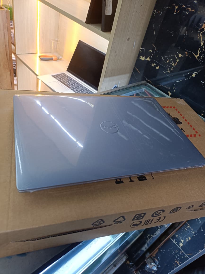 NEW LAPTOP DELL LATITUDE 5420 INTEL CORE I7 11TH GENERATION 8GB RAM 256 SSD WINDOWS 11 6MONTH OF WARANT 12.6 '' DISPLAY