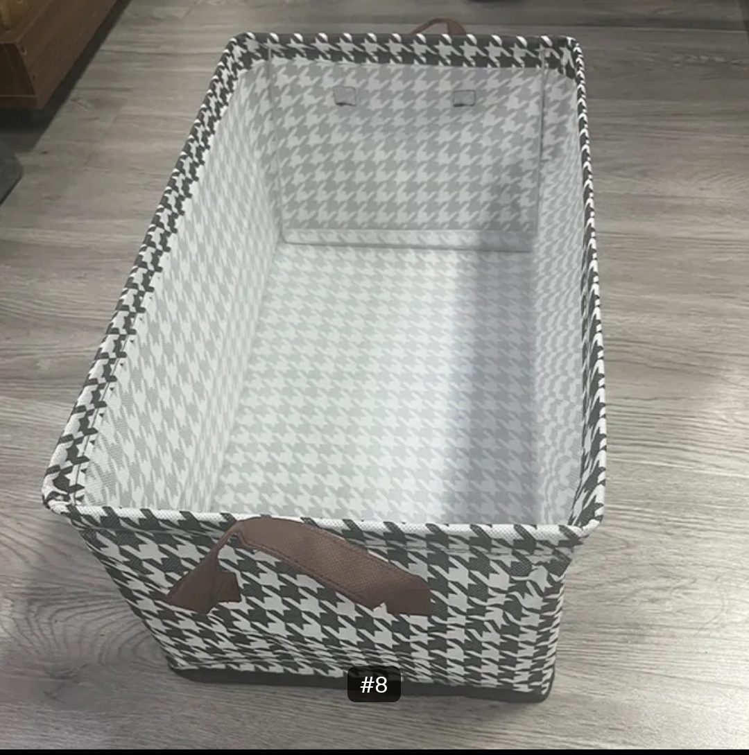ONE LARGE CAPACITY 47X28X20CM CANVAS MATERIAL FOLDABLE STORAGE ORGANISER MOISTURE PROOF WITH HANDLE AND STEEL FRAME FOR SUPPORT NON WOOVEN FABRIC RECTANGULAR DESIGN