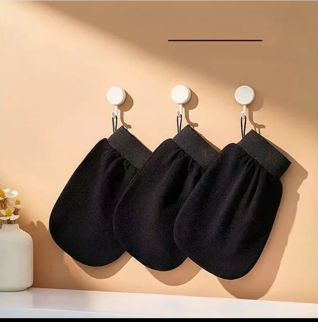 DOUBLE SIDED MORACCAN BATH BEAUTY GLOVE DEEP EXFOLIATING BODY SCRUB HELPS TO EXFOLIATE, UNCLOG PORES, EVEN SKIN TONE, STIMULATE BLOOD CIRCULATION SMOOTHEN AND SOFTEN SKIN REMOVE DEAD SKIN