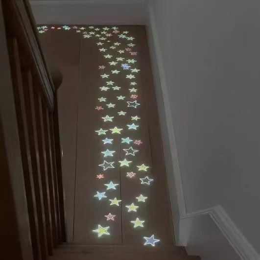 100 Pcs   3D  Luminous Wall Stickers   Star Sticker   Bedroom Home Decor  Glow-in-the-Dark Wall Stickers   Home Decoration  Stars  glow-in-the-dark star stickers 3D 3D wallpaper
