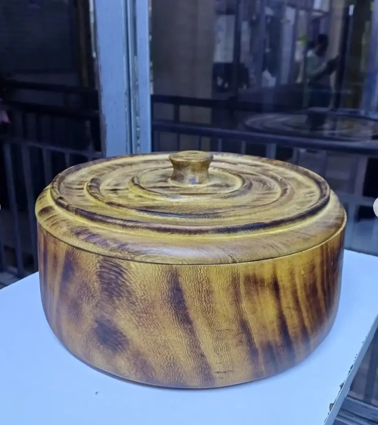 12-Inch Wooden Chapati Bowl With Lid, Round Wooden Roti, Chapati & Bread Serving Dish for Kitchen, Dining & Home Use