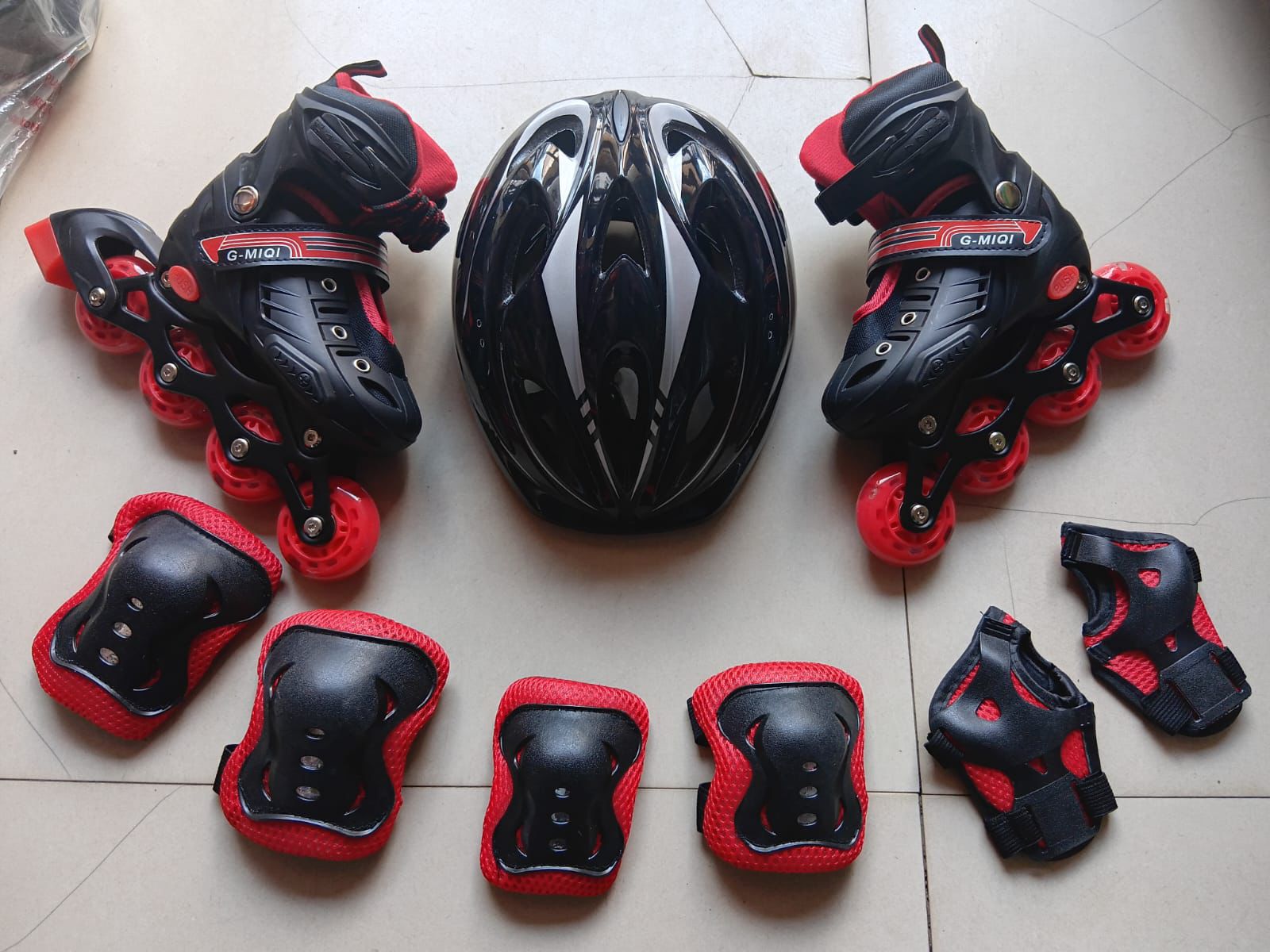 🛼🔥 PRO SKATING FULL SET AVAILABLE NOW! 🔥🛼
Ready to roll in style and safety? Get the complete skating package perfect for beginners, kids, teens, and adults!