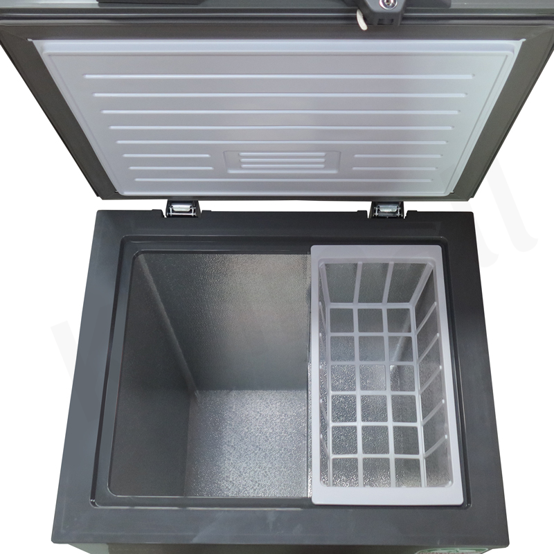 ECOMAX 119L Chest Freezer Deep Freezer with Basket for Meat Storage Energy Star Rated Upright Freezer BD-119