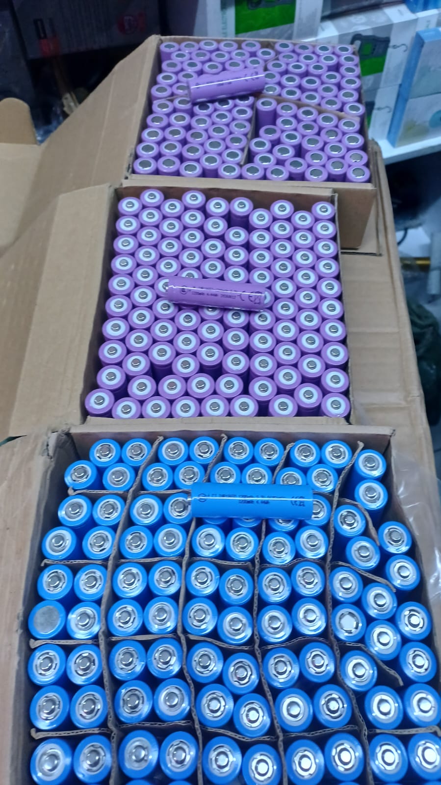 18650 Lithium Battery, 7800mAh Large Capacity 3.7v Rechargeable Battery, New Full-capacity Cylindrical Lithium Battery for Flashlight torch / Portable Bluetooth Speakers / Electric Shavers etc