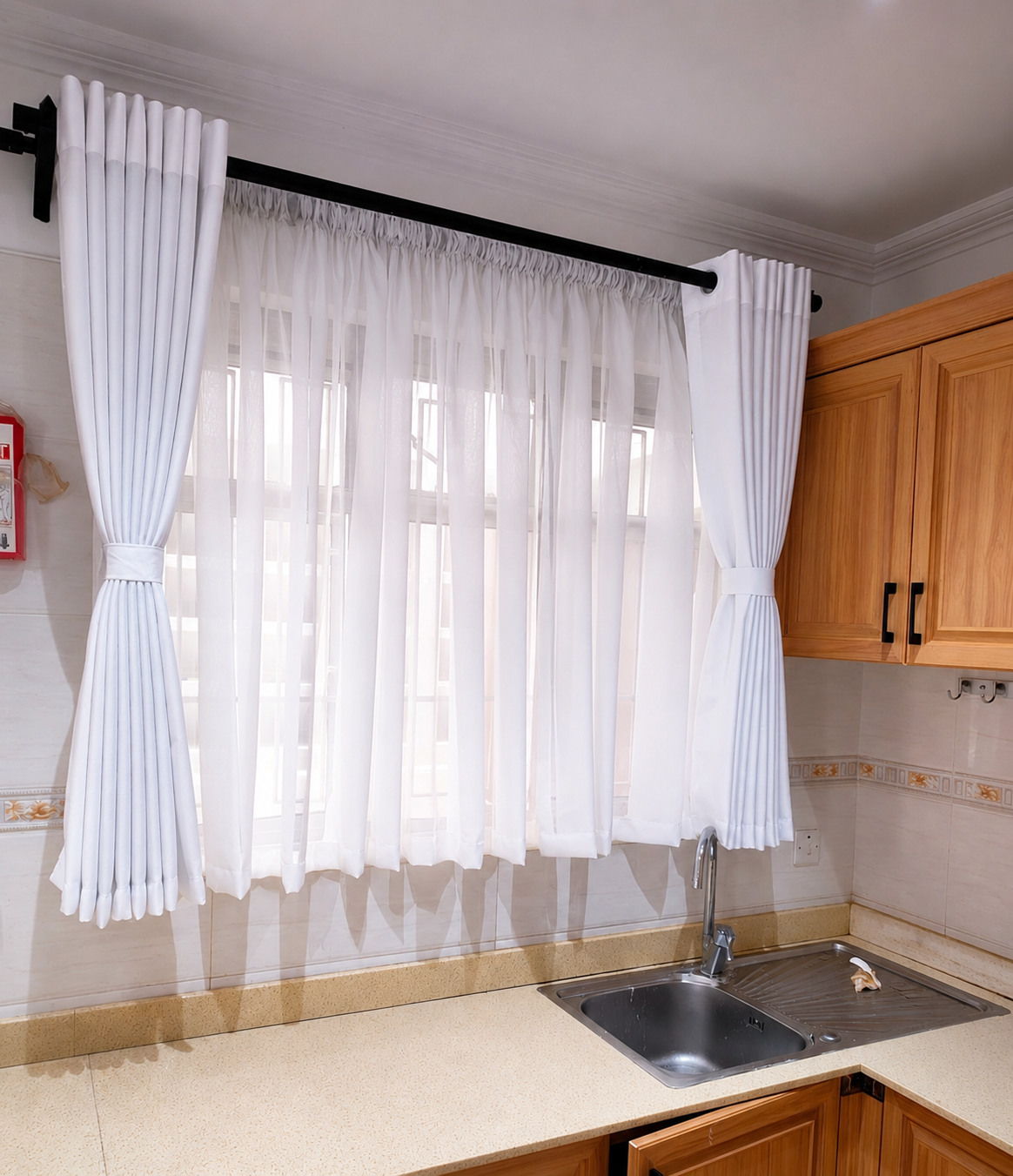 3PCS Kitchen Curtain Set – Heavy Sheers with Matching Center Panel