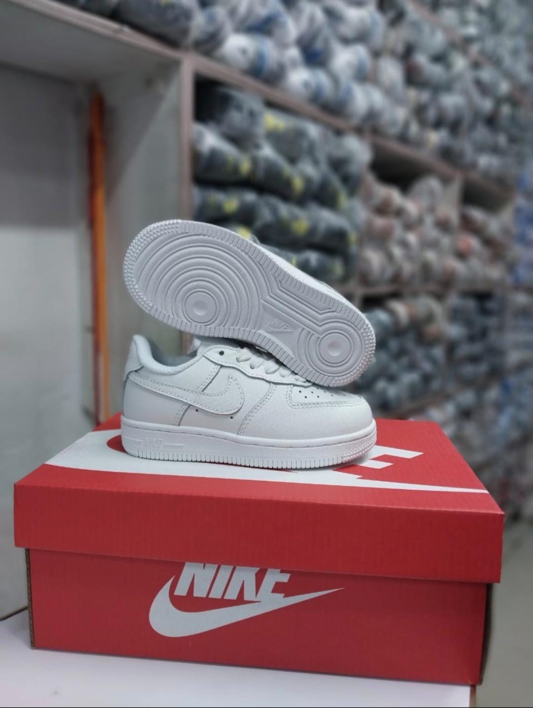 New✴️High Quality Kids Airforce Sneakers 🔥pure white sneakers ✴️💥💥
Good quality 🔥🔥 its long lasting, easy to wash and comfortable