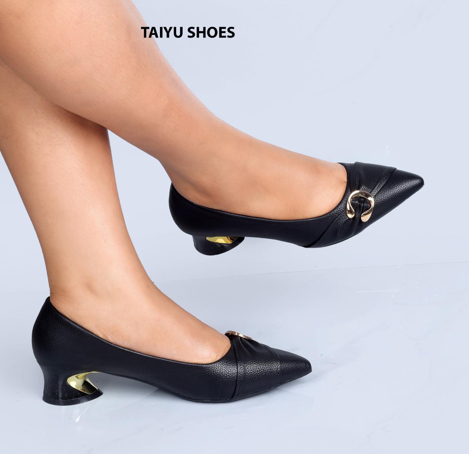 Clearance sale❤️‍🔥OFFER/OFFER HEELS women shoes 🔥high quality women BLOCK light shoe ❤️‍🔥very cute looking 😍multifunctional official shoes ALL Weather wearing ladies/women flat rubber shoes very❤️