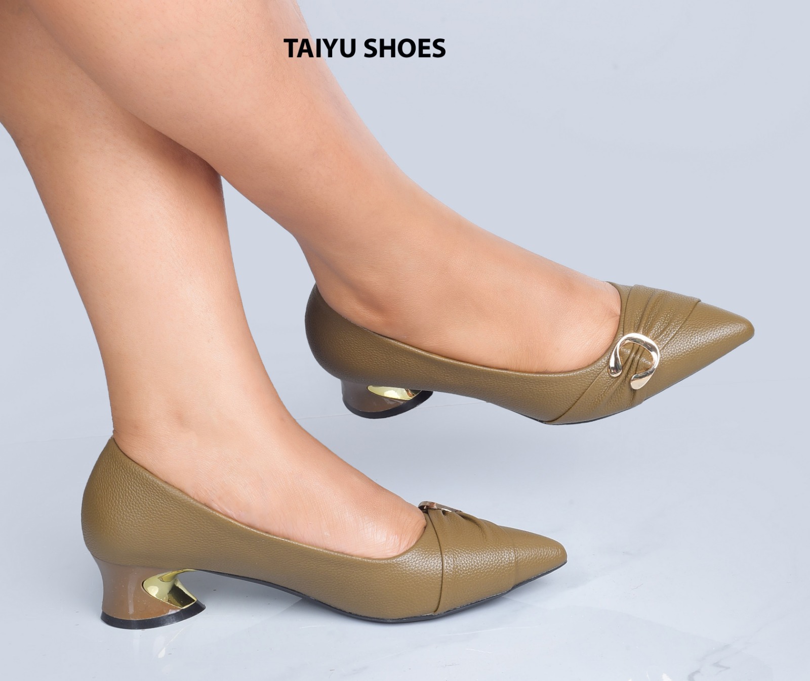 Clearance sale❤️‍🔥OFFER/OFFER HEELS women shoes 🔥high quality women BLOCK light shoe ❤️‍🔥very cute looking 😍multifunctional official shoes ALL Weather wearing ladies/women flat rubber shoes very❤️
