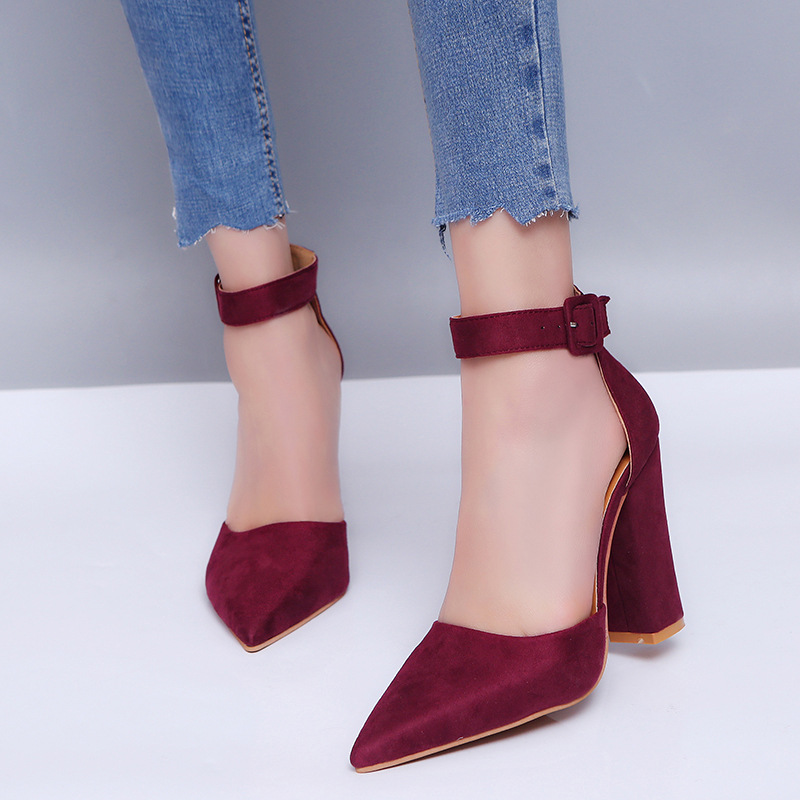 2026 Spring/Summer New African American European Fashion Large Size Thick Heel High Heel Pointed Toe Buckled Hollow Single Sandal Women Popular Shallow Buckle Design Element