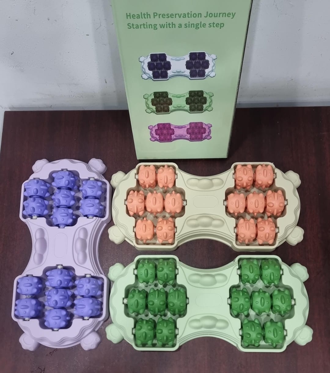 New arrivals🔥🔥🔥🔥
🥝Manual Stepping 14 roller foot massager now available in 3 colors
kindly watch video on how to use it