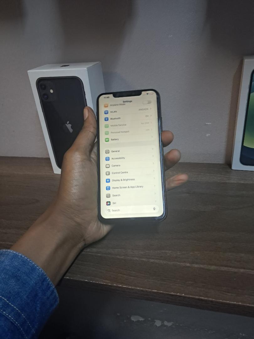 ​REFURBISHED IPHONE 11 PRO MAX 256GB | 6.5" OLED | TRIPLE CAMERA 12MP | SMOOTH A13 BIONIC PERFORMANCE (Face ID and NO FACE ID
