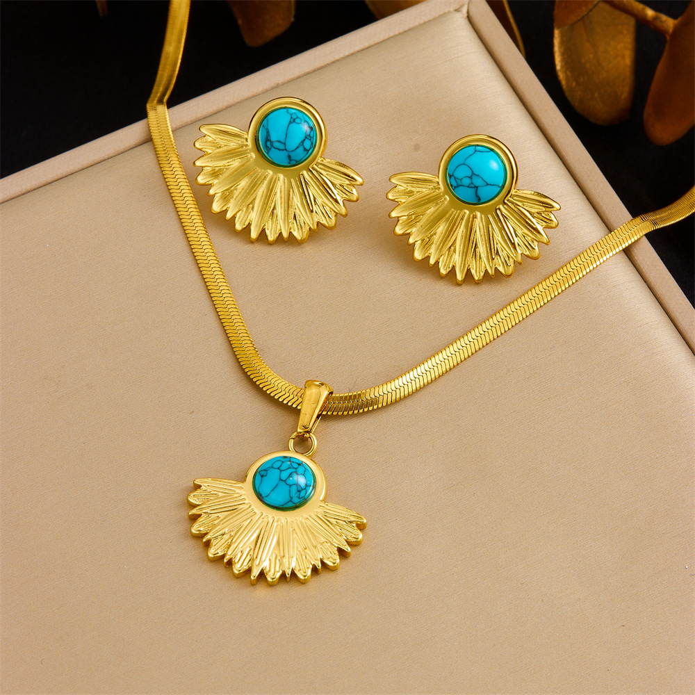 Fashion Light Luxury Style Emerald Green Cubic Sugar Zircon Pendant Collarbone Chain Necklace Earrings Bracelet Jewelry Set