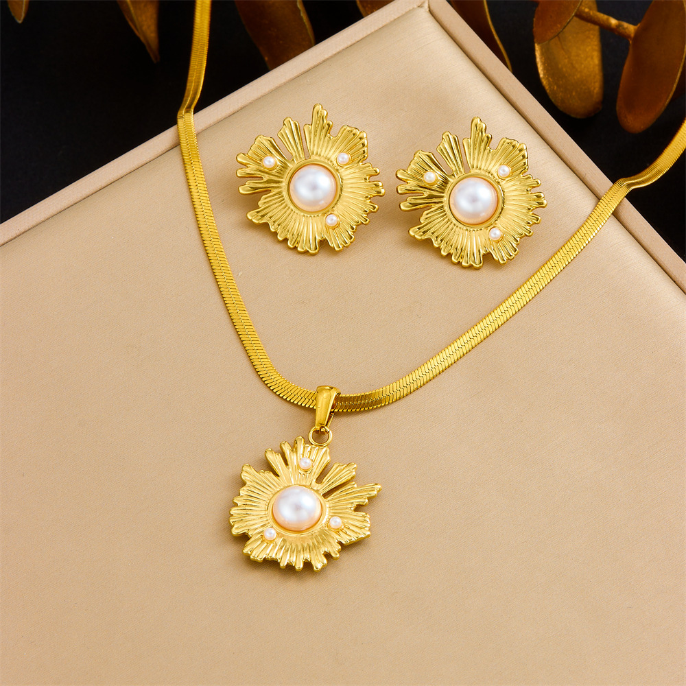 Fashion Light Luxury Style Emerald Green Cubic Sugar Zircon Pendant Collarbone Chain Necklace Earrings Bracelet Jewelry Set