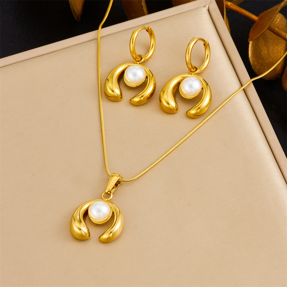 Fashion Light Luxury Style Emerald Green Cubic Sugar Zircon Pendant Collarbone Chain Necklace Earrings Bracelet Jewelry Set