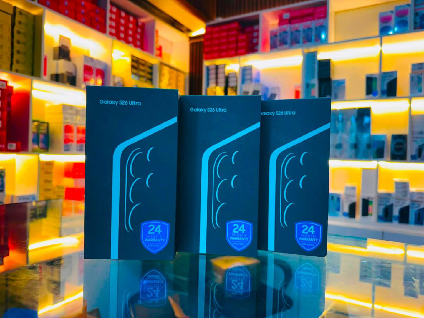 offer offer🔥🔥 Samsung galaxy S26 ultra 512GB ,5G smartphone,200MP camera ,6.9 inch Dynamic AMOLED Display ,snapdragon processor ,fast charging Android phone