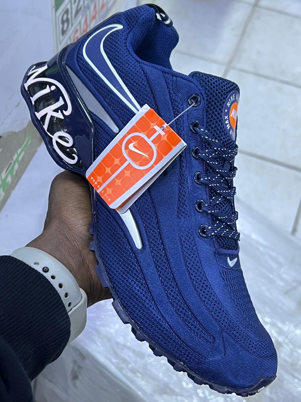 Nike sneakers, Air Max 95, running shoes, unisex sneakers, trendy trainers, comfortable sports shoes, breathable sneakers, streetwear shoes