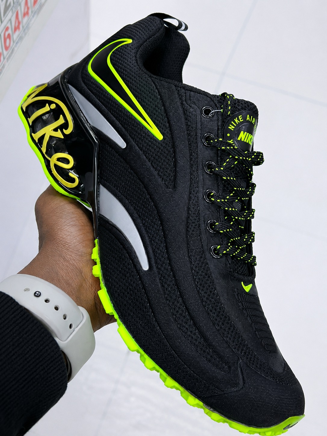 Nike sneakers, Air Max 95, running shoes, unisex sneakers, trendy trainers, comfortable sports shoes, breathable sneakers, streetwear shoes