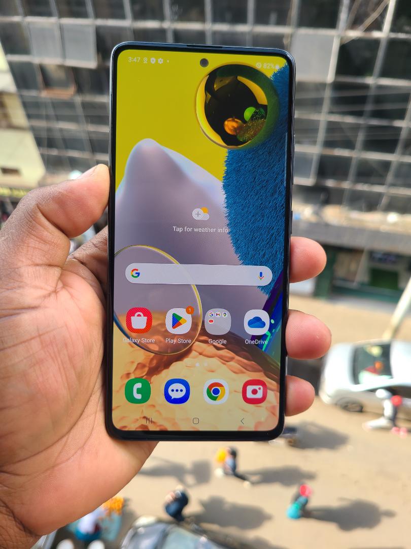 SAMSUNG A51 5G + FREE SMARTWATCH
