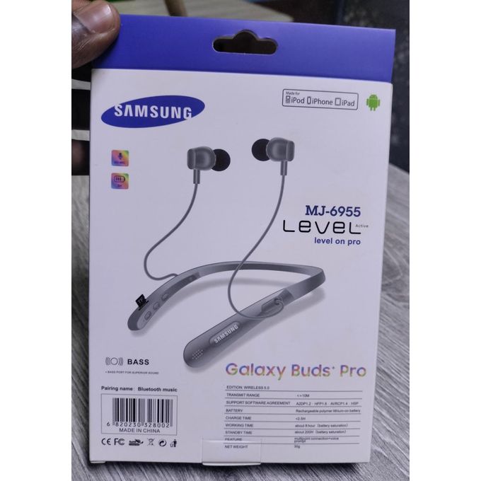 Sports bluetooth neckband earphones