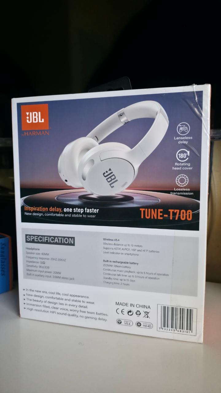 JBL black wireless bluetooth over-ear headphones