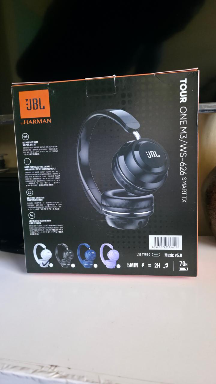 Jbl Bluetooth headphones