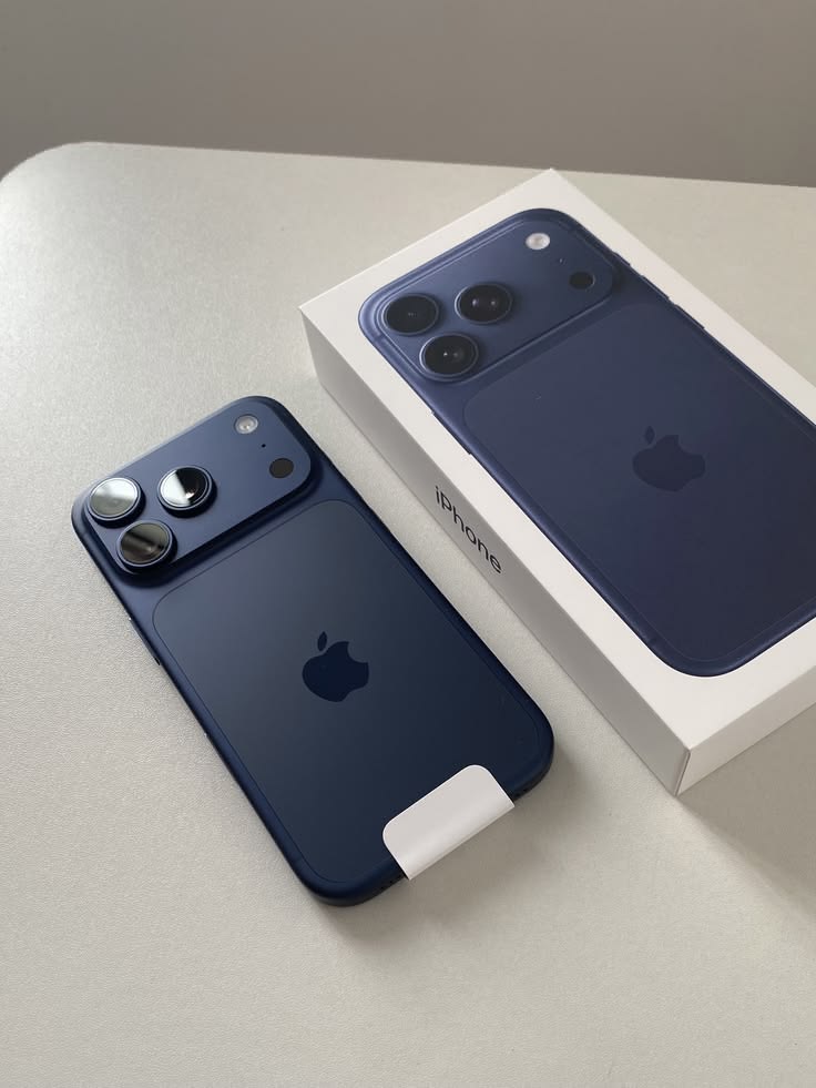 🔥 DEAL🔥Apple iPhone 17 Pro Max 256GB 12GB RAM 6.9″ LTPO Super Retina XDR OLED 120Hz AlwaysOn Display A19 Pro Chip with 6-core GPU Apple Intelligence 48MP Triple Pro Camera, eSIM Only No Physical sim