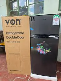 🔥DEAL🔥VON 125L VRT-125DRAG Double Door Direct Cool Fridge 92L fridge capacity + 33L freezer capacity Thick thermal insulation for better cooling and energy efficiency Interior light for clear