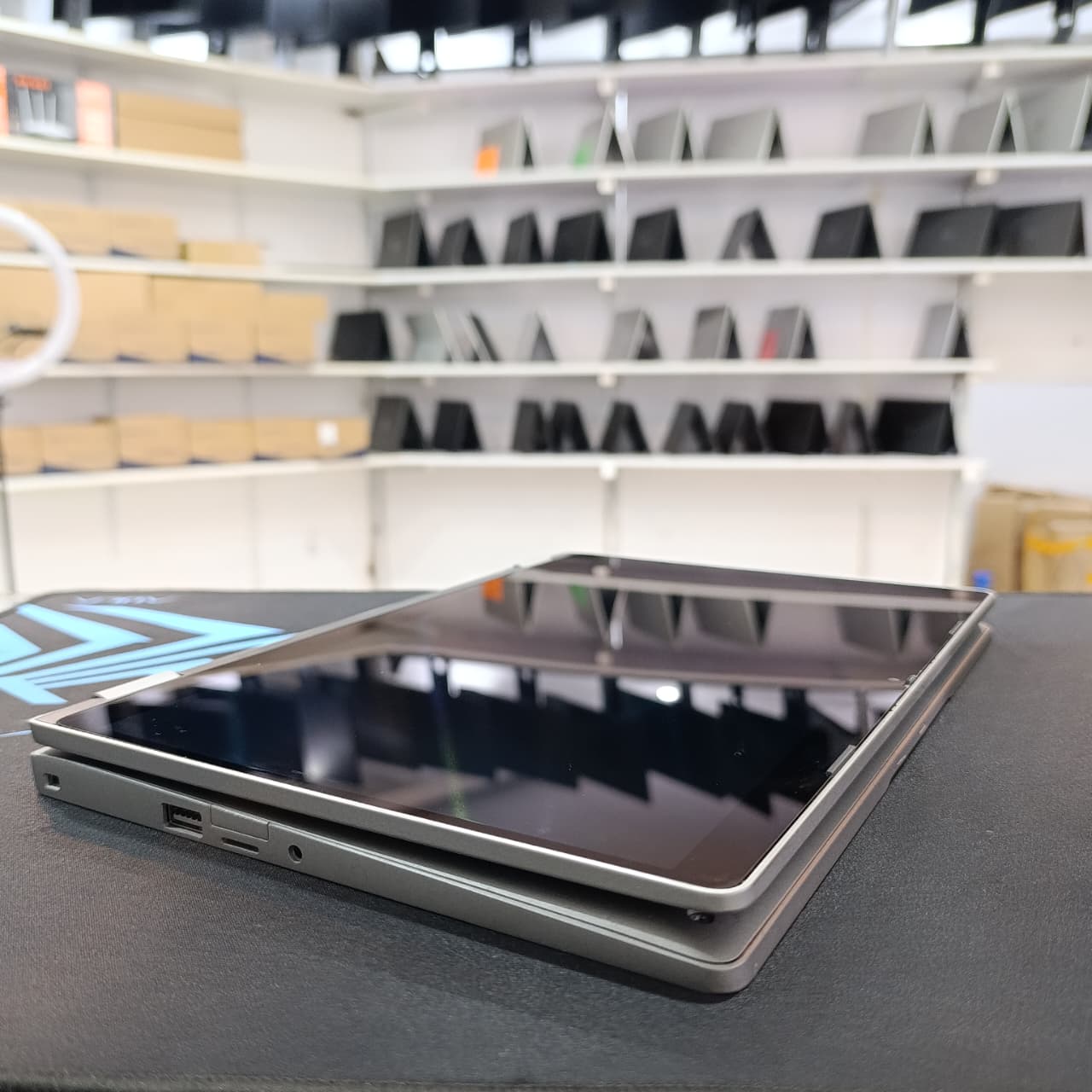 Latitude 5310 x360 2-in-1 Laptop - Core i5, 10TH GEN 8GB RAM, 256GB SSD, 13.3" Touchscreen, Grey
1.6 GHz Intel Core i5-10210U Quad-Core
8GB DDR4 RAM | 256GB M.2 NVMe SSD
13.3" 1920 x 1080 VA Touch