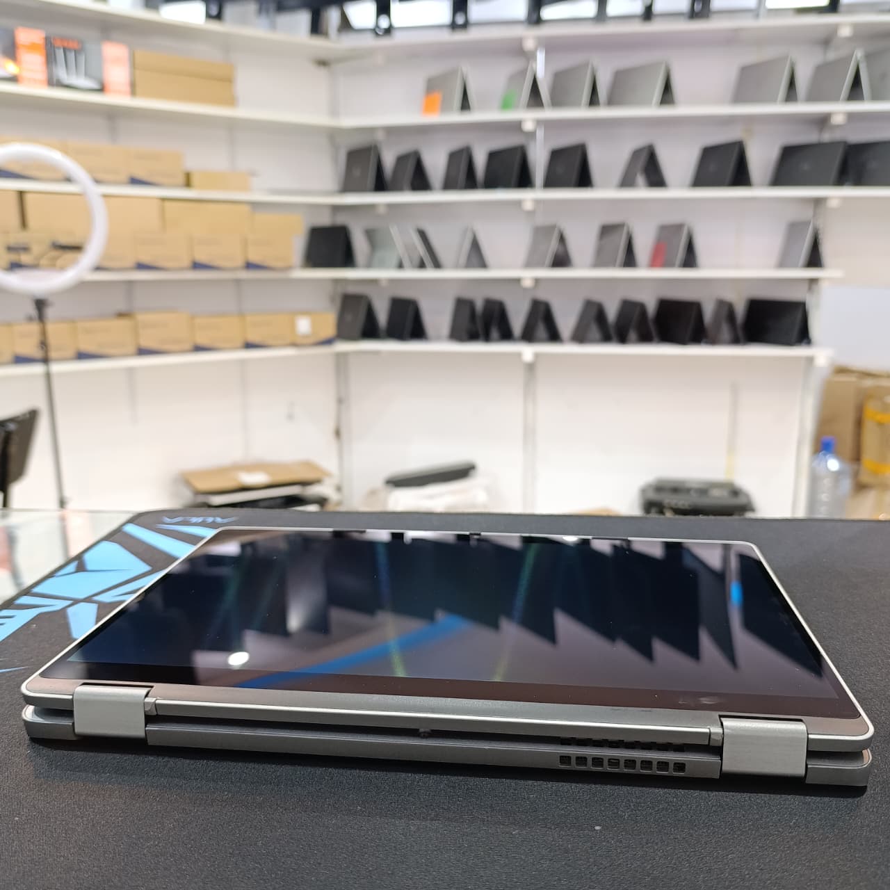 Latitude 5310 x360 2-in-1 Laptop - Core i5, 10TH GEN 8GB RAM, 256GB SSD, 13.3" Touchscreen, Grey
1.6 GHz Intel Core i5-10210U Quad-Core
8GB DDR4 RAM | 256GB M.2 NVMe SSD
13.3" 1920 x 1080 VA Touch