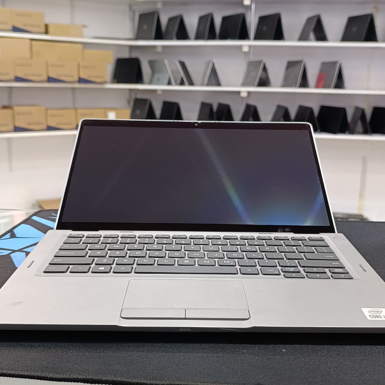 Latitude 5310 x360 2-in-1 Laptop - Core i5, 10TH GEN 8GB RAM, 256GB SSD, 13.3" Touchscreen, Grey
1.6 GHz Intel Core i5-10210U Quad-Core
8GB DDR4 RAM | 256GB M.2 NVMe SSD
13.3" 1920 x 1080 VA Touch