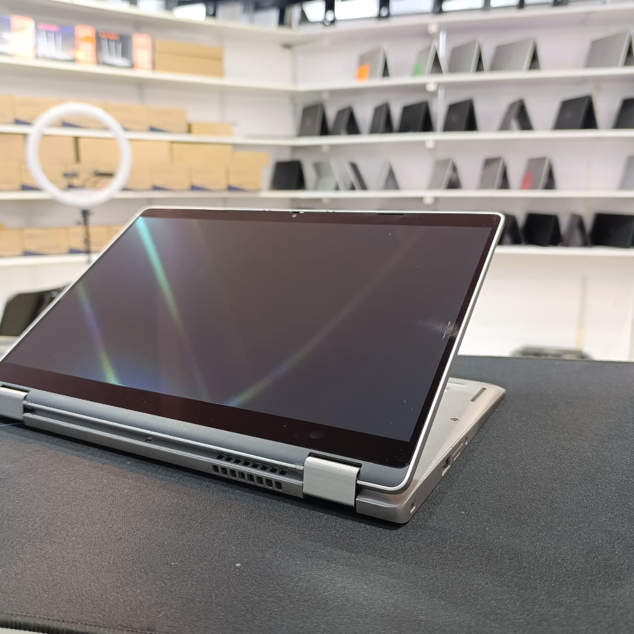Latitude 5310 x360 2-in-1 Laptop - Core i5, 10TH GEN 8GB RAM, 256GB SSD, 13.3" Touchscreen, Grey
1.6 GHz Intel Core i5-10210U Quad-Core
8GB DDR4 RAM | 256GB M.2 NVMe SSD
13.3" 1920 x 1080 VA Touch