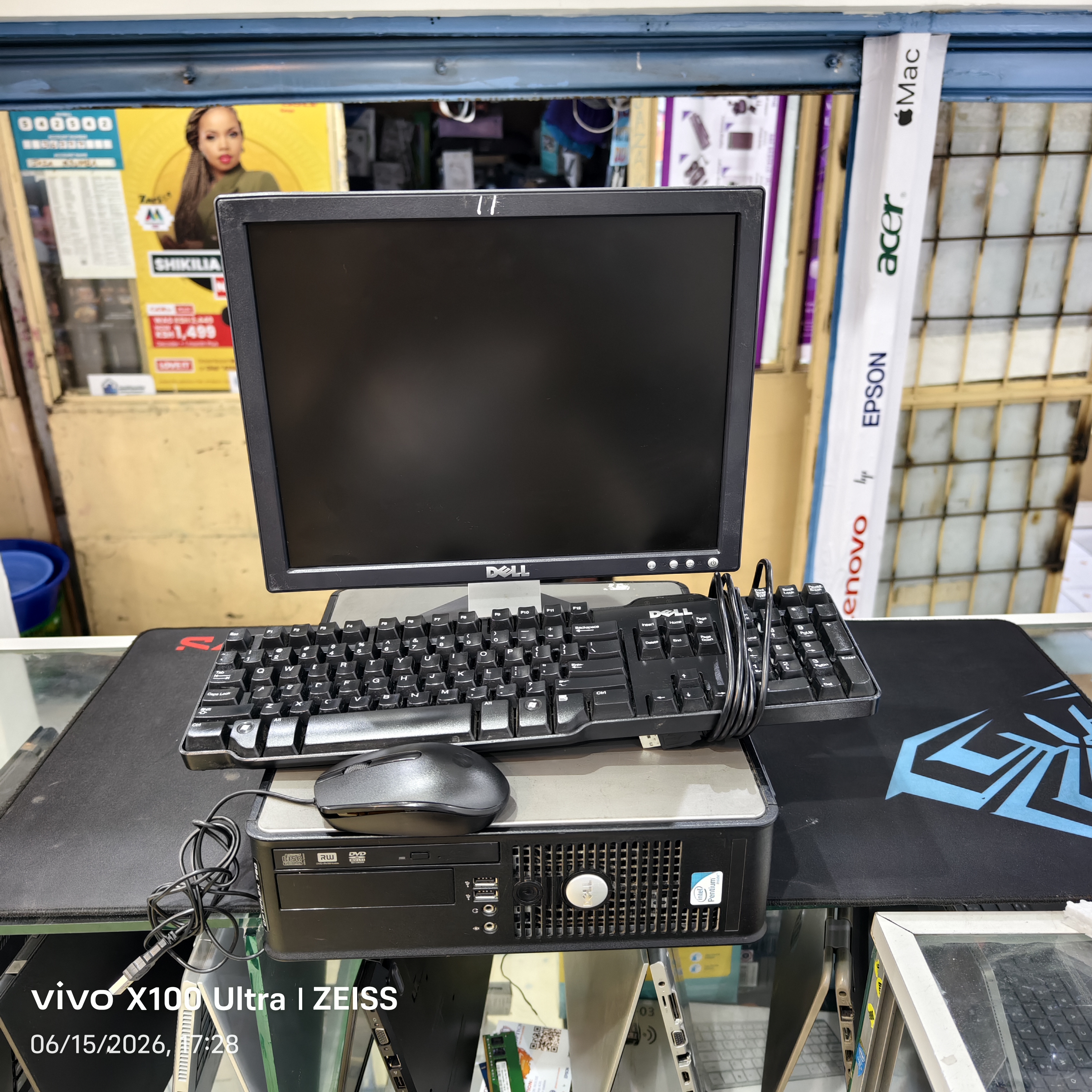 Dell OptiPlex 760/780 Desktop Computer – Intel Core 2 Duo | 2GB RAM | 160GB HDD | 15" Monitor | 3 Months Warranty

Upgrade your workspace with the reliable Dell OptiPlex 760/780 desktop computer.