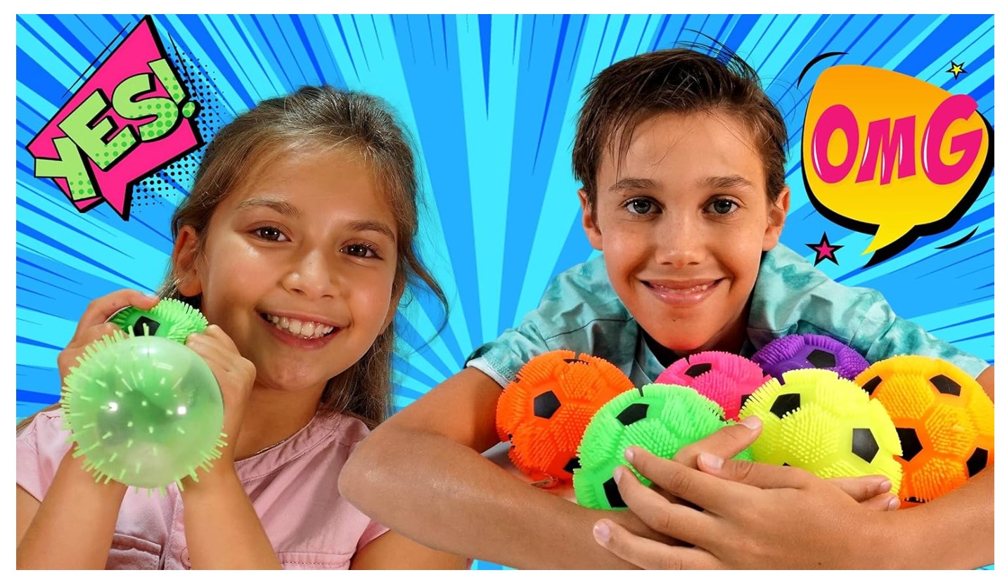 Flashing Spiky Soccer Ball Sensory 75mm Toy for Kids and Pets Light Up Bouncy Stress Relief Squeaky Rubber Interactive Play Ball with Soft Spikes and LED Flash Effects Flashing Spiky Soccer Ball