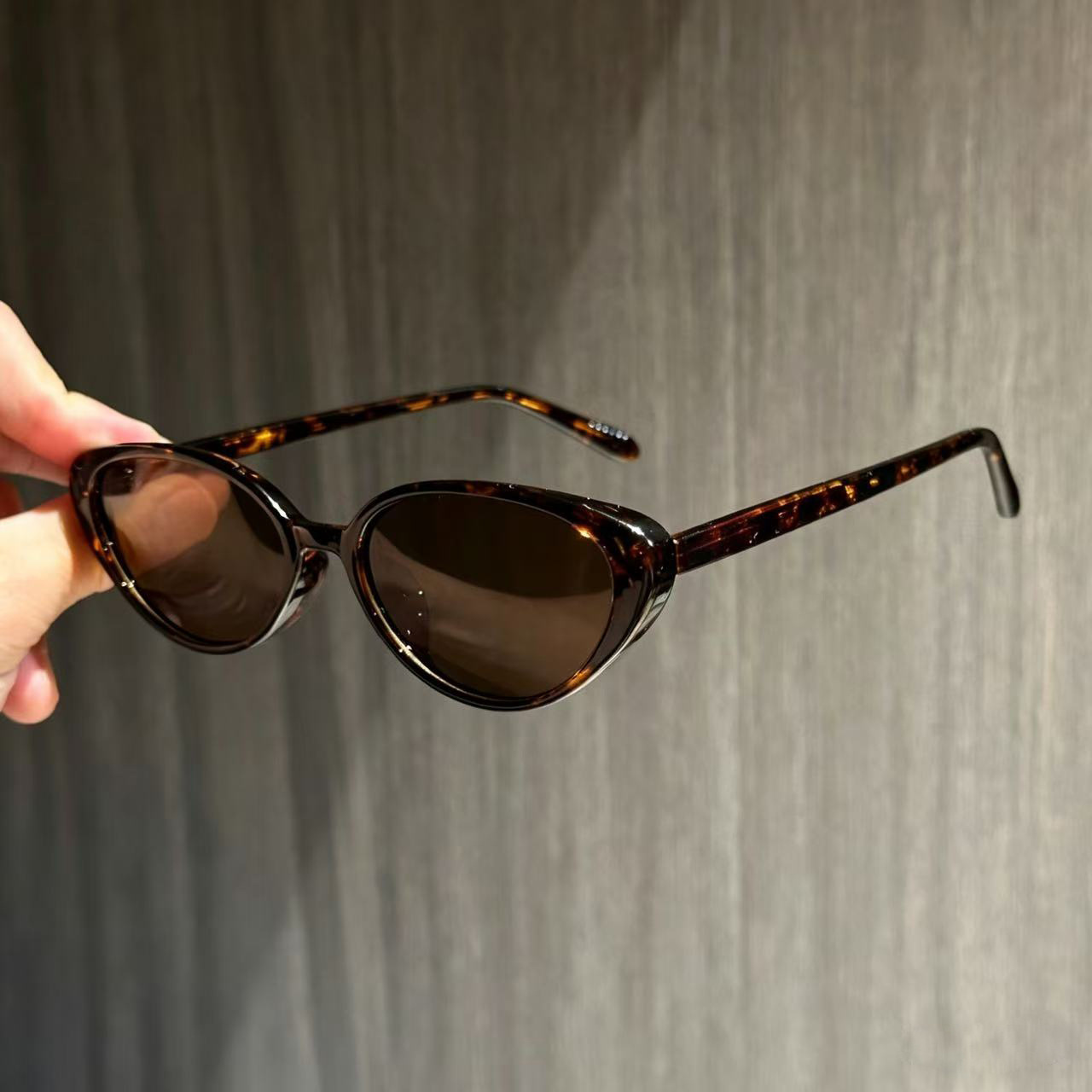 Vintage Wine Red Cat Eye Polarized Sunglasses for Women UV Protection Fashion Skin Brightening Eyeglasses Custom Prescription Myopia Shades