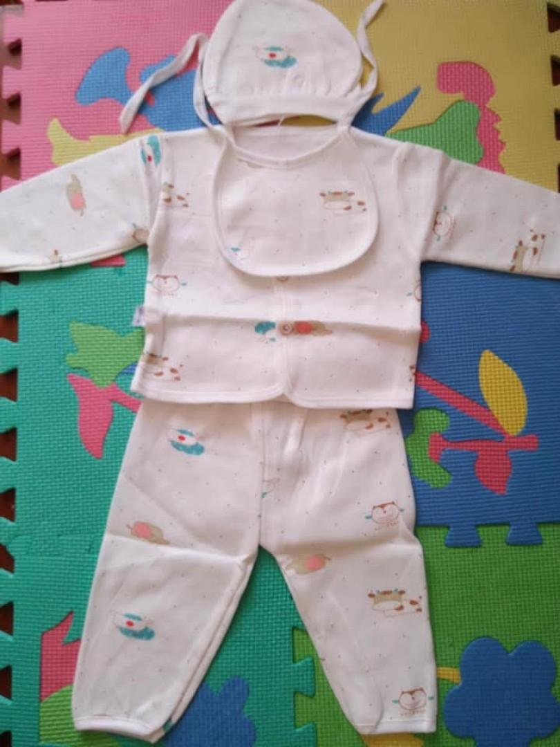 5 pcs cotton receiving set (random colour selection )