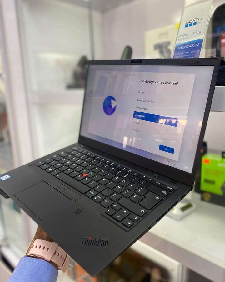 Refurbished Lenovo ThinkPad T480s Intel Core i5 8th Gen 8GB RAM 256GB SSD 15.6-inch Touchscreen display lightweight laptop good for Students & Business USB 3.0 HDMI VGA Wi-Fi ports Bluetooth HD webcam