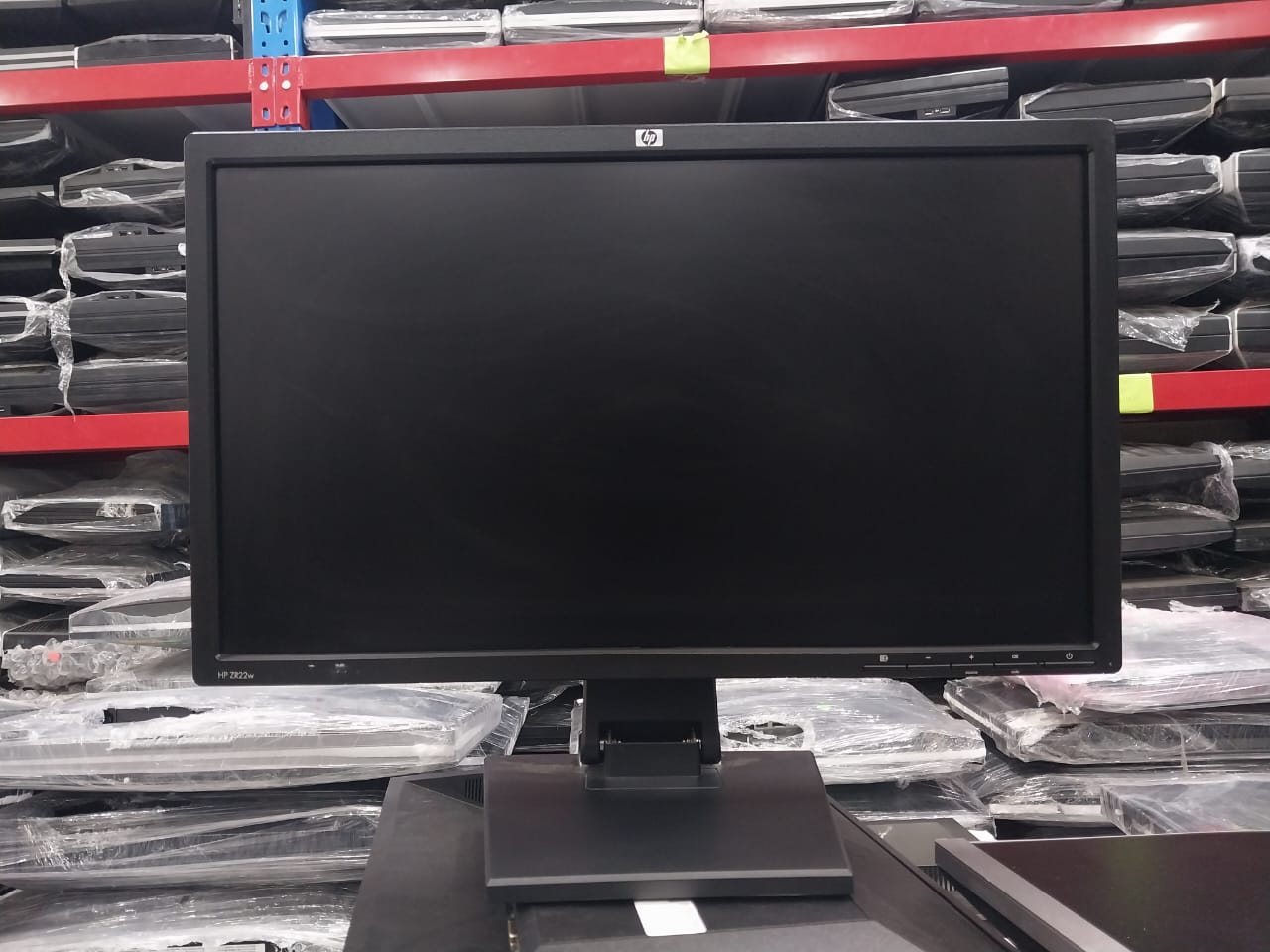 REFURBISHED Elite Display HP P22 G4 22-Inch Full HD IPS Monitor (1A7E4AA) with Versatile Connectivity and Ergonomic Design