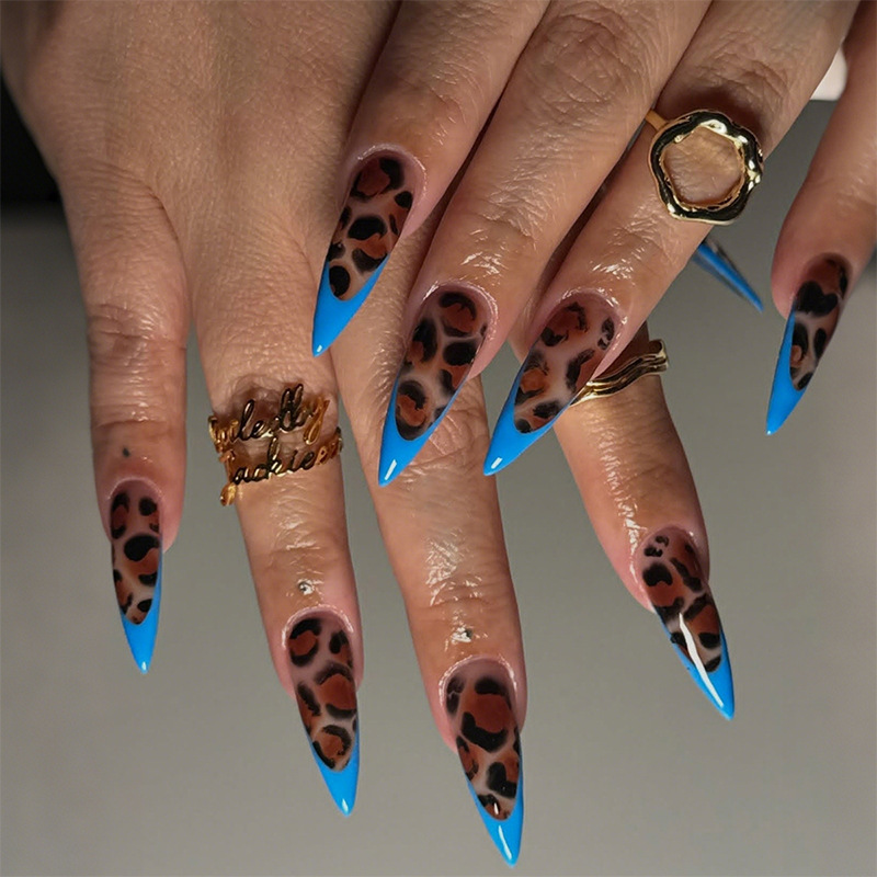 Cross Border New Arrival Long Stiletto Wearable Nails French Tip Leopard Vintage Fashionable 24Pcs False Nails Wholesale
