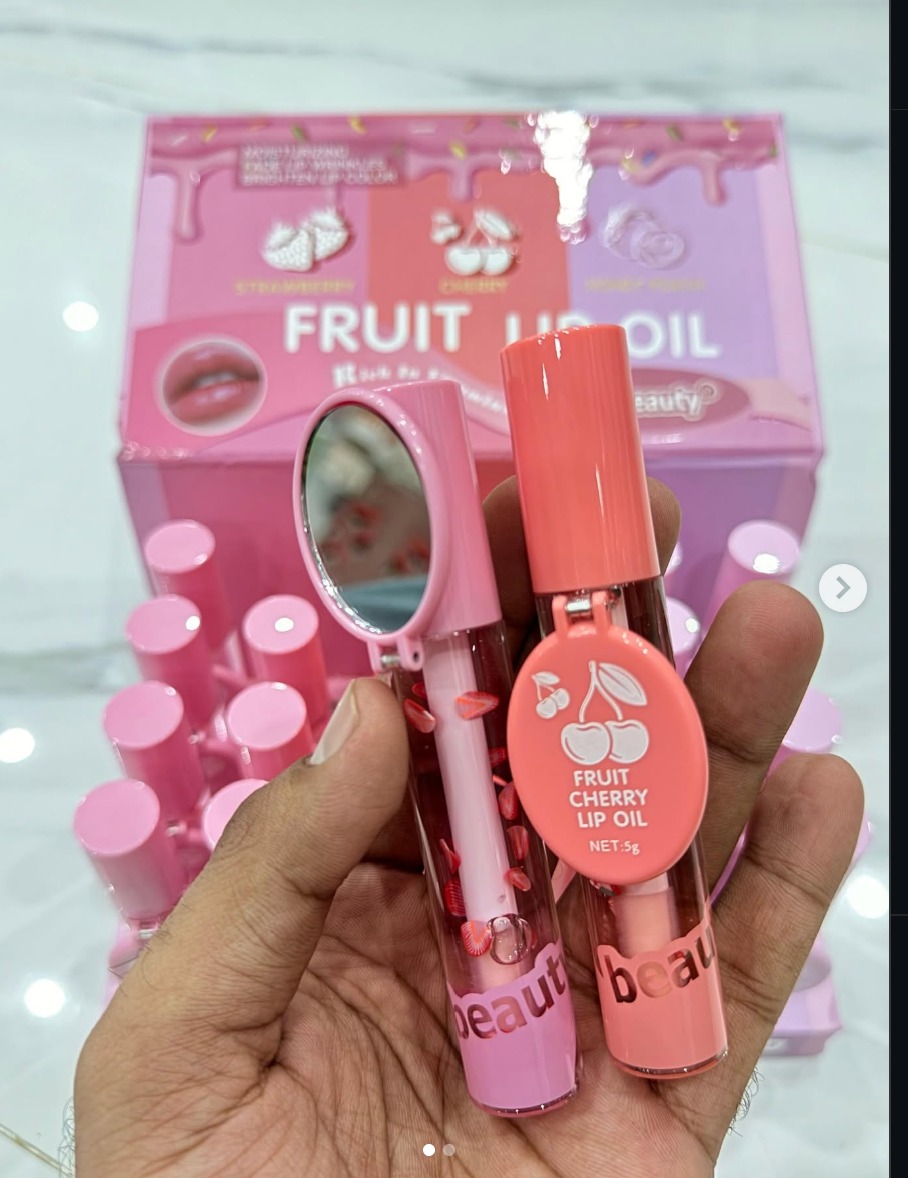 🥰OFFER OFFER🥰3pcs 3Q Beauty Transparent Lip Oil with Mini Mirror – Moisturizing & Glossy Finish 💄
 @ 499

Available in Strawberry, fruit cherry, honey peach
Description:
Say hello to irresistibly