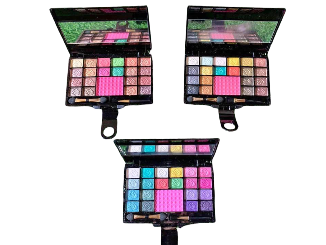 Elegant Multiple Designs Eyeshadow Palette – Highly Pigmented Matte & Shimmer Makeup Palettes for Women & Girls – Long-Lasting Blendable Colors for Daily & Party Looks
