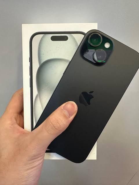 🔥EX - UK🔥Apple iPhone 15 256GB 6GB RAM 6.1" Super Retina XDR OLED 48MP Dual Camera 3349 mAh 3349mAh Battery USB Type-C 2.0  Apple iPhone 15 256GB 6GB RAM 6.1" Super Retina XDR OLED 48MP Dual Camera