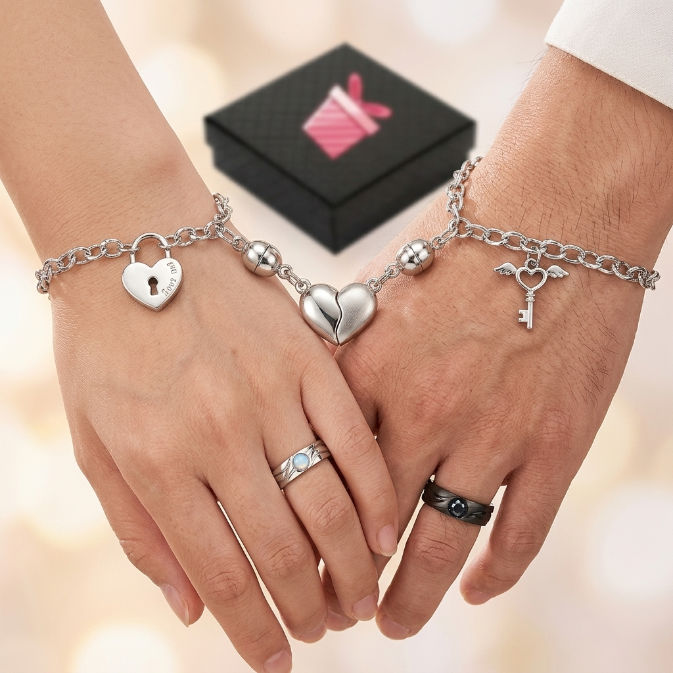 4Pcs Couple Jewelry Set 2Pcs Magnetic Heart Bracelets And 2Pcs Matching Promise Rings Alloy Couple Accessories With Gift Box For Valentines Day Anniversary And Couple Matching
