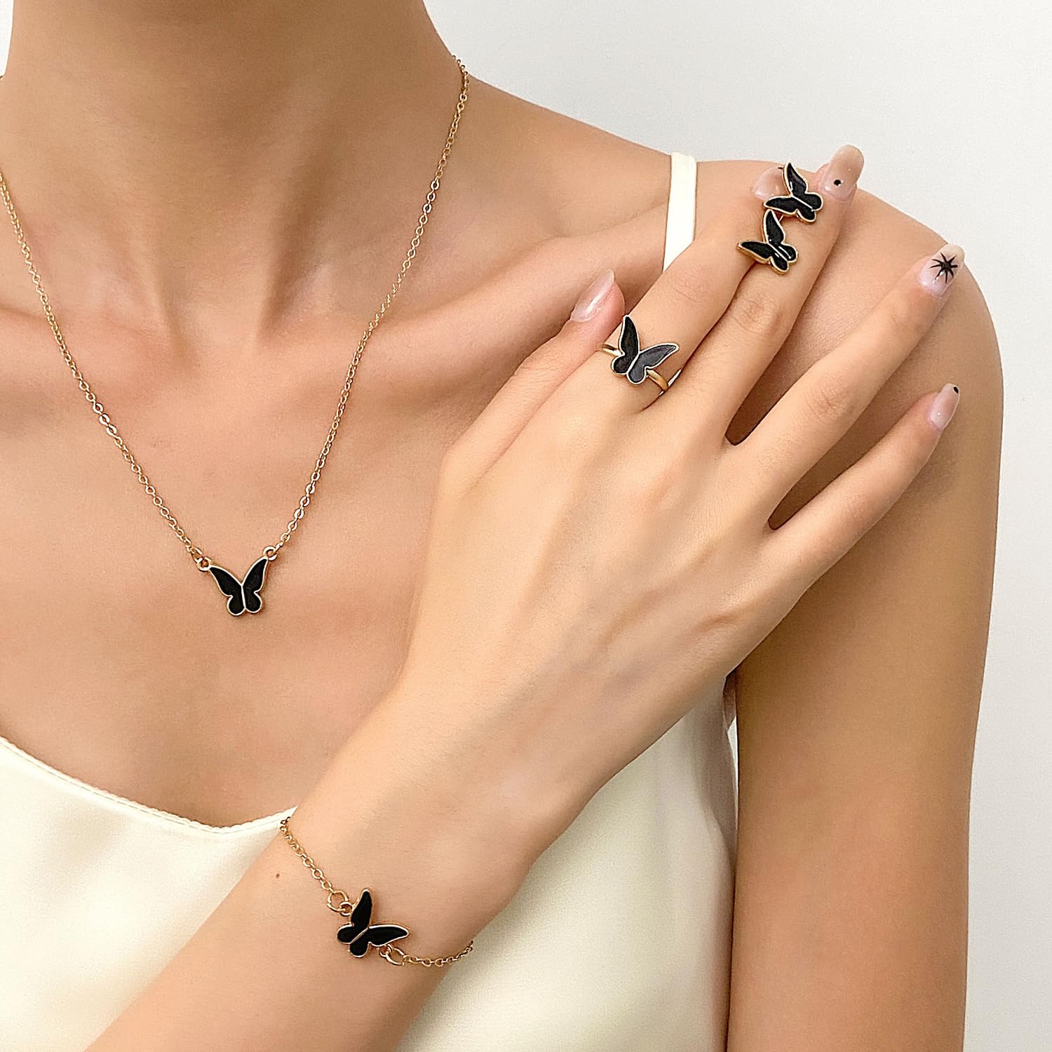 5PCS Women's Jewelry Set Earrings Necklaces Bracelets Rings Fashion Butterfly Jewelry Set Women's Butterfly Jewelry Couple Gifts