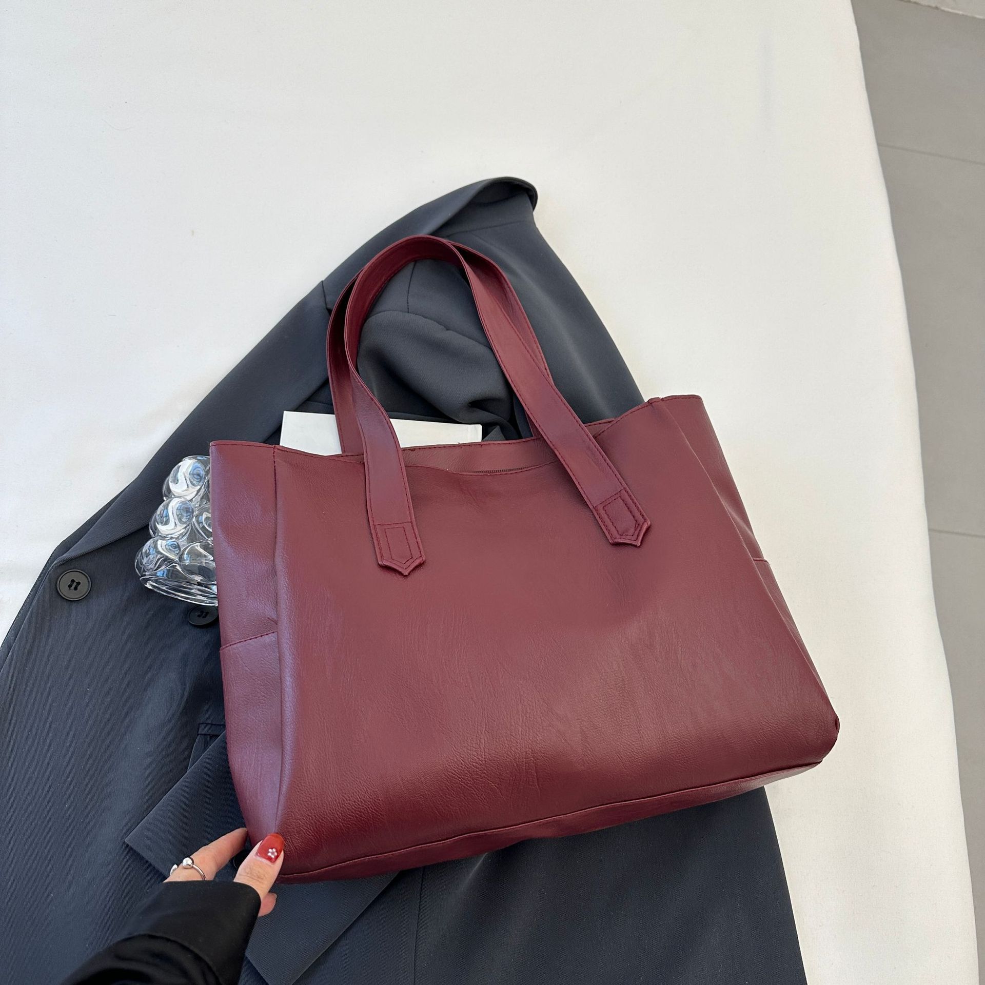 Minimalist Tote Bag For Teen Girls Women College Students,Rookies & White-Collar Workers Perfect For Office,Work ,Business,Commute Best Work Bag For Women Women Tote Bags PU Leather Handbags New Handb