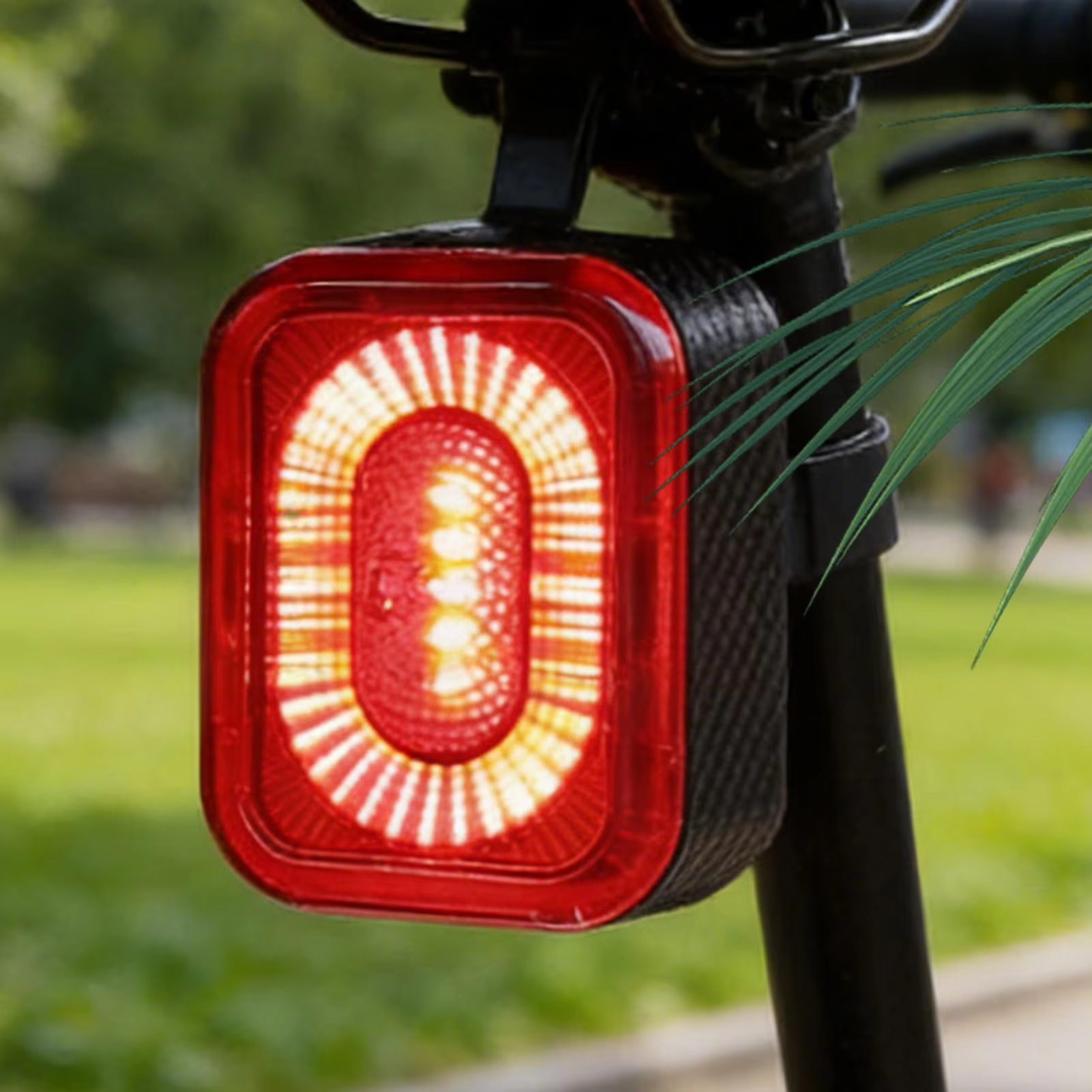 Smart Brake Sensing Bike Tail Light Waterproof 4-Mode Super Bright Day Night Riding for Safety Warning, Road Mountain Cycling