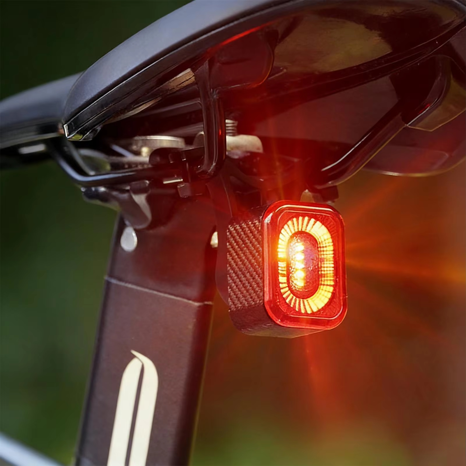 Smart Brake Sensing Bike Tail Light Waterproof 4-Mode Super Bright Day Night Riding for Safety Warning, Road Mountain Cycling
