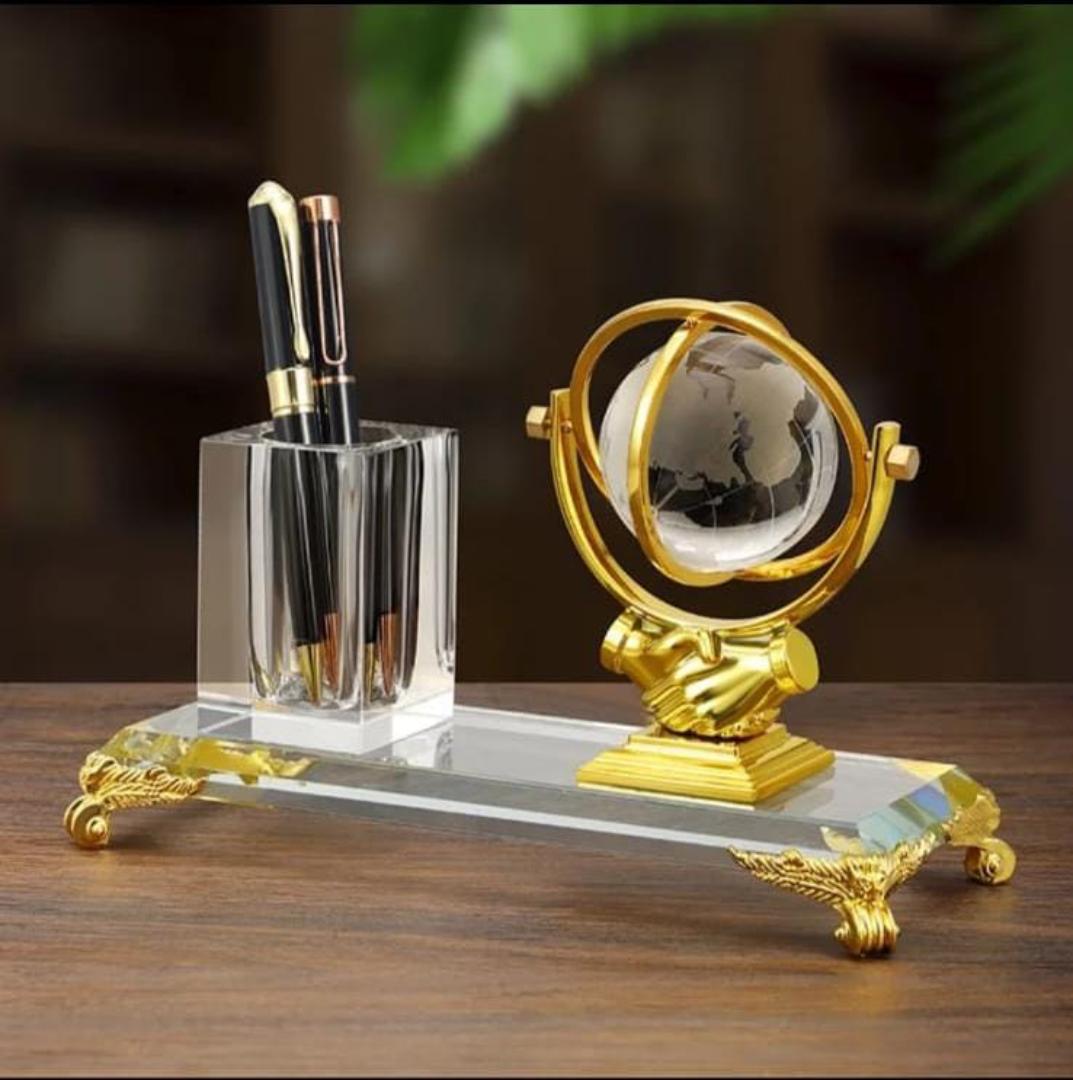 Luxury Crystal and Gold Globe Pen Holder Stand – Elegant Executive Desktop Ornament & Writing Instrument Organizer, Professional Corporate Gift and Office Decor